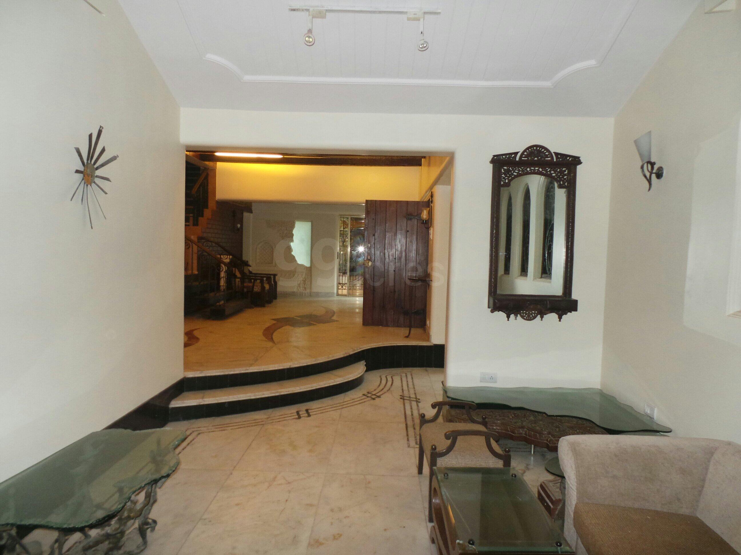 4 BHK Villa for Rent in Juhu Mumbai