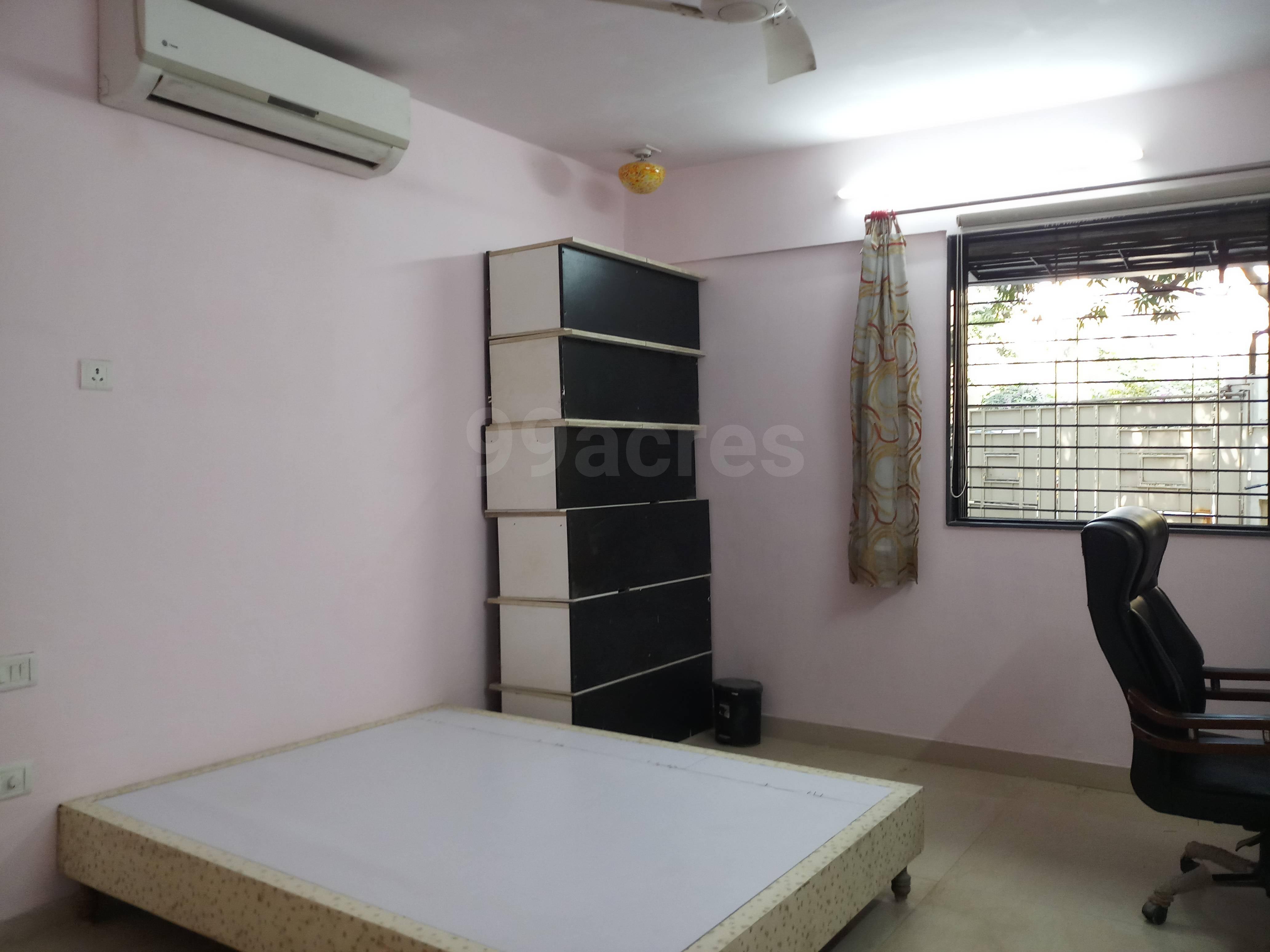 3 BHK Apartment for Sale in N S Road no.4 Mumbai