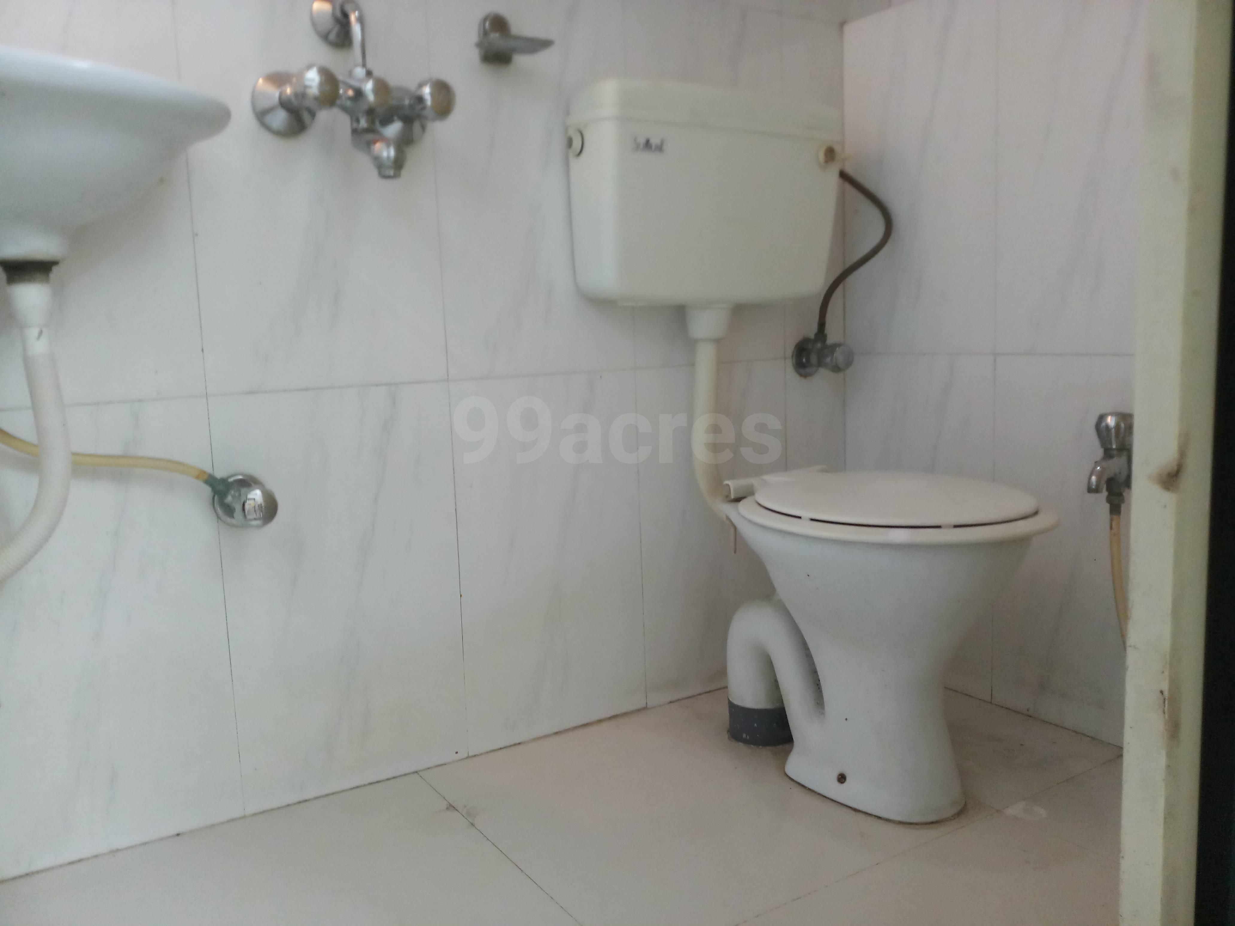 3 BHK Apartment for Sale in N S Road no.4 Mumbai