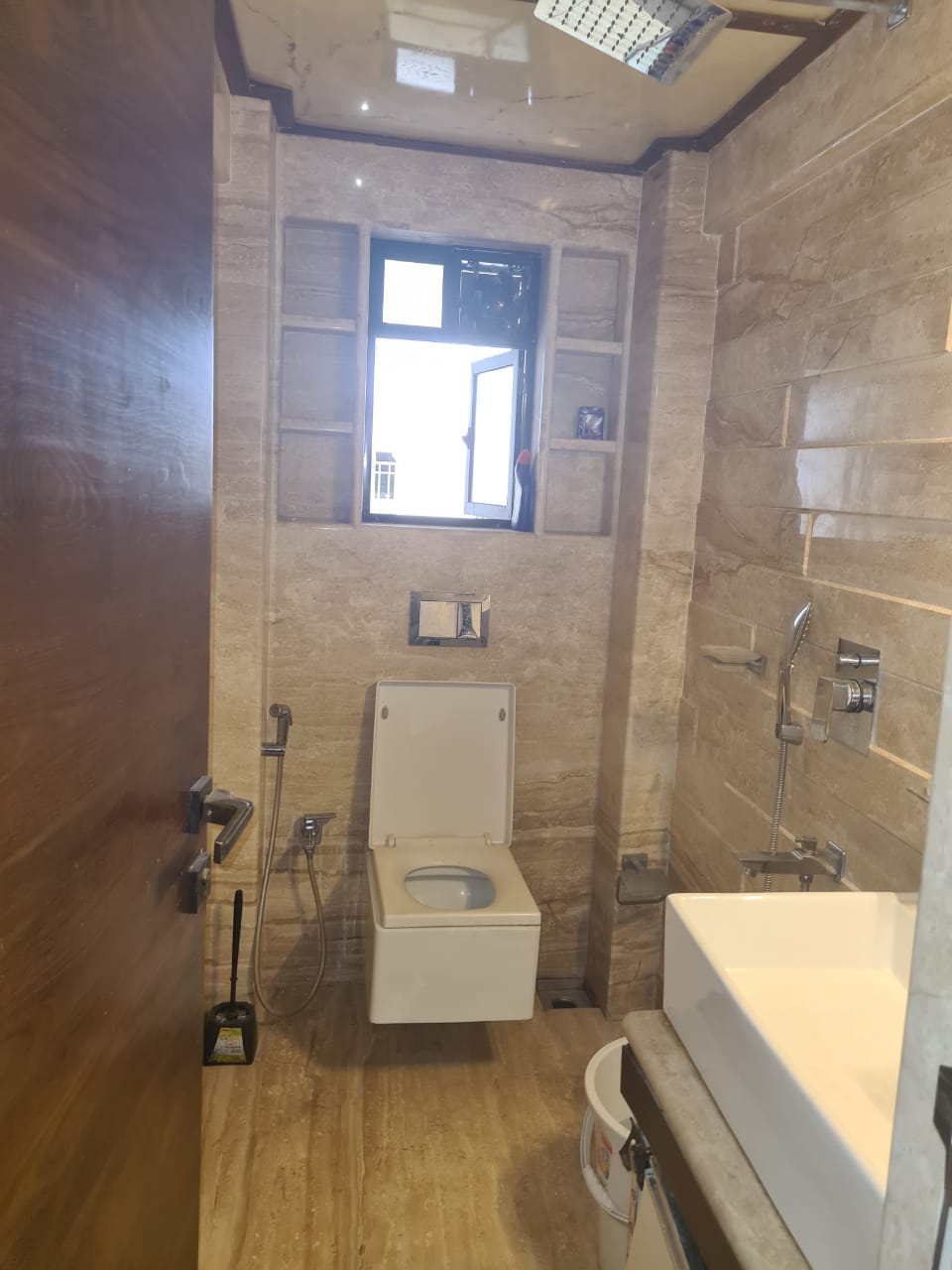 2 BHK Apartment for Sale in Khar West Mumbai