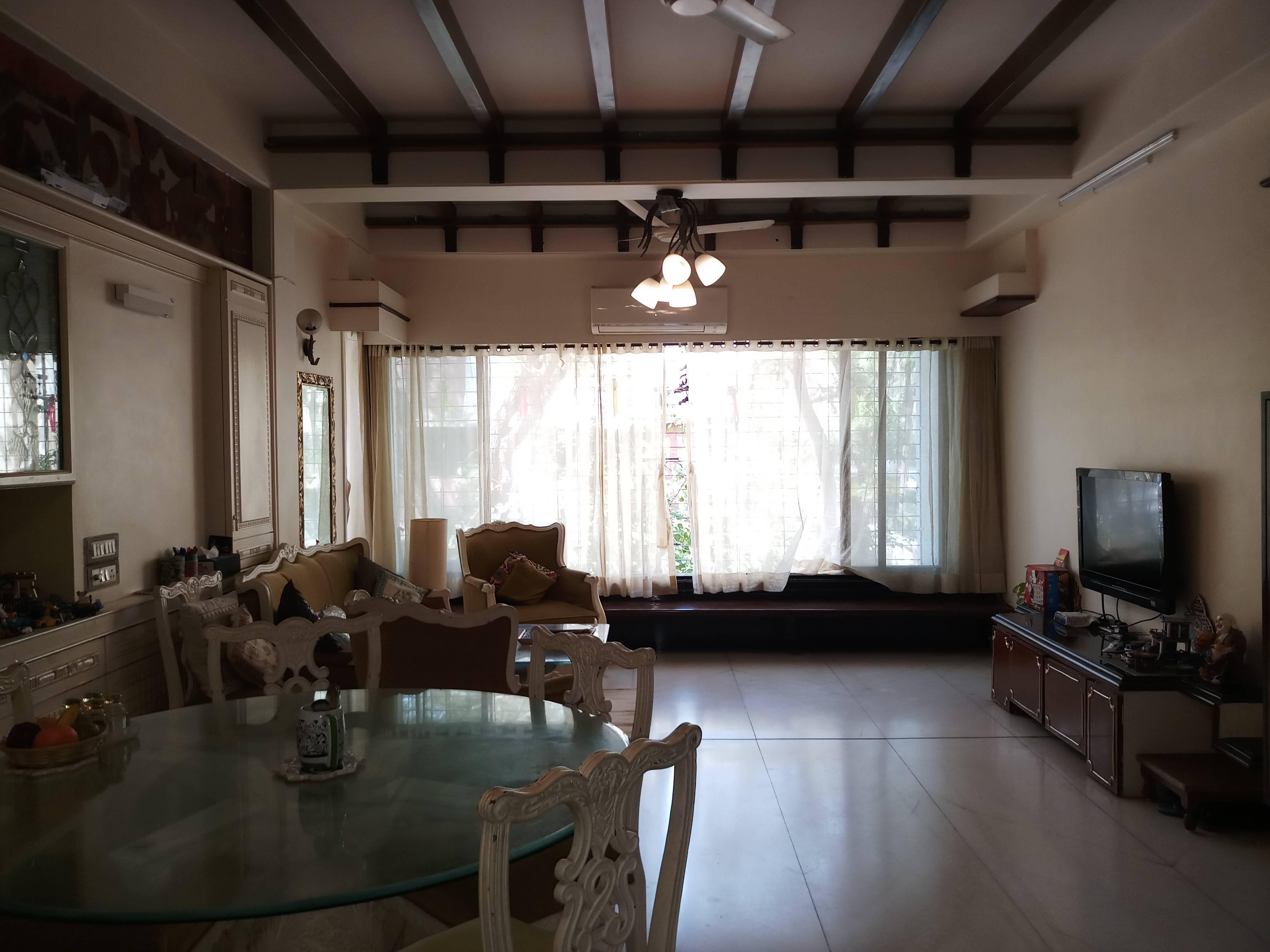2 BHK Apartment for Sale in N S Road no.4 Mumbai