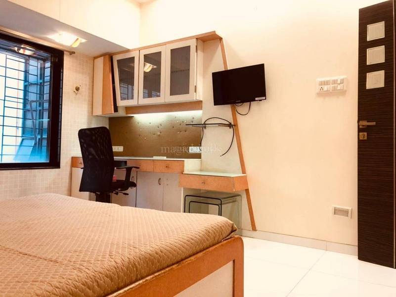 2 BHK Apartment for Sale in N S Road no.3 Mumbai