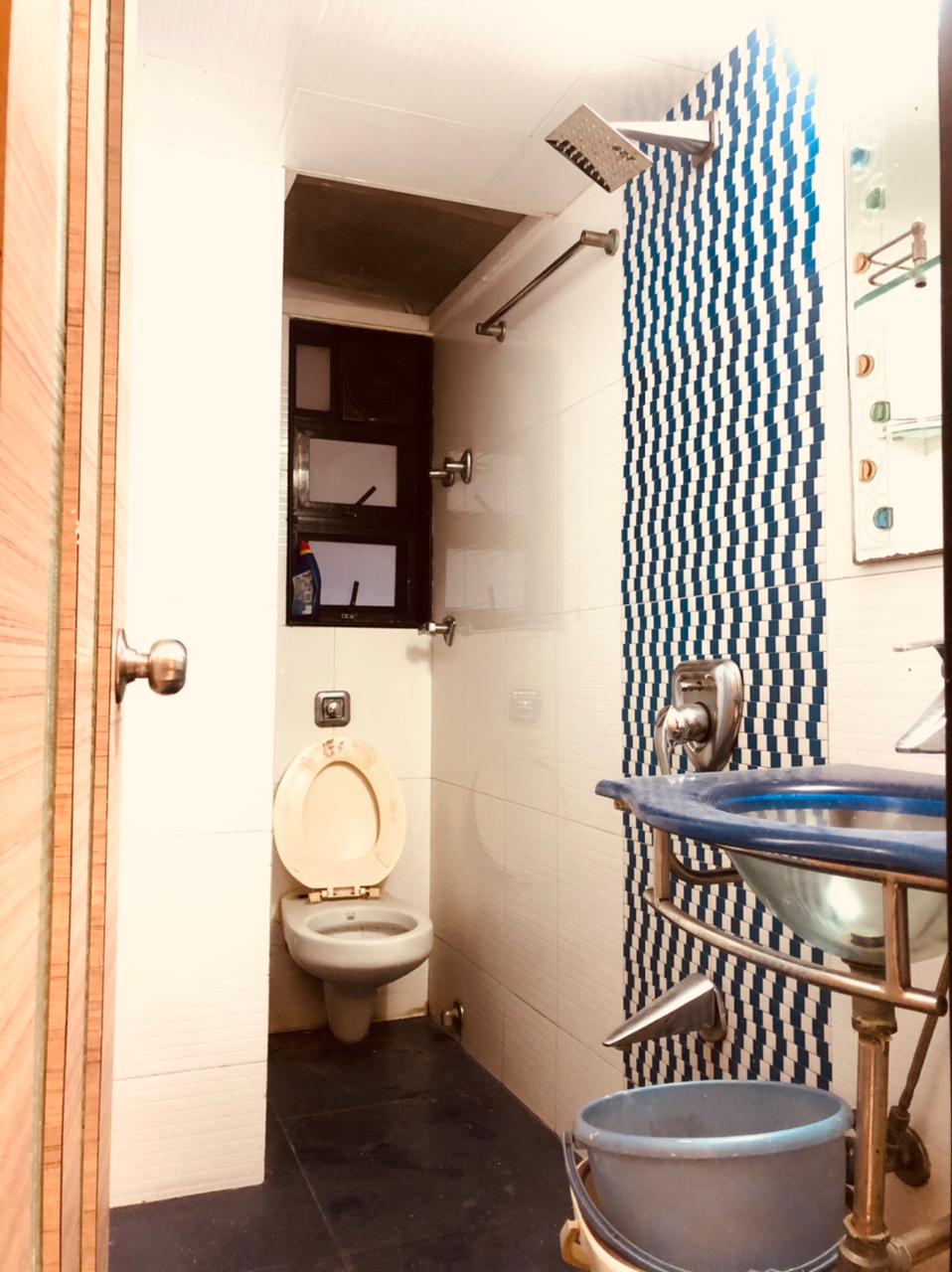2 BHK Apartment for Sale in N S Road no.3 Mumbai