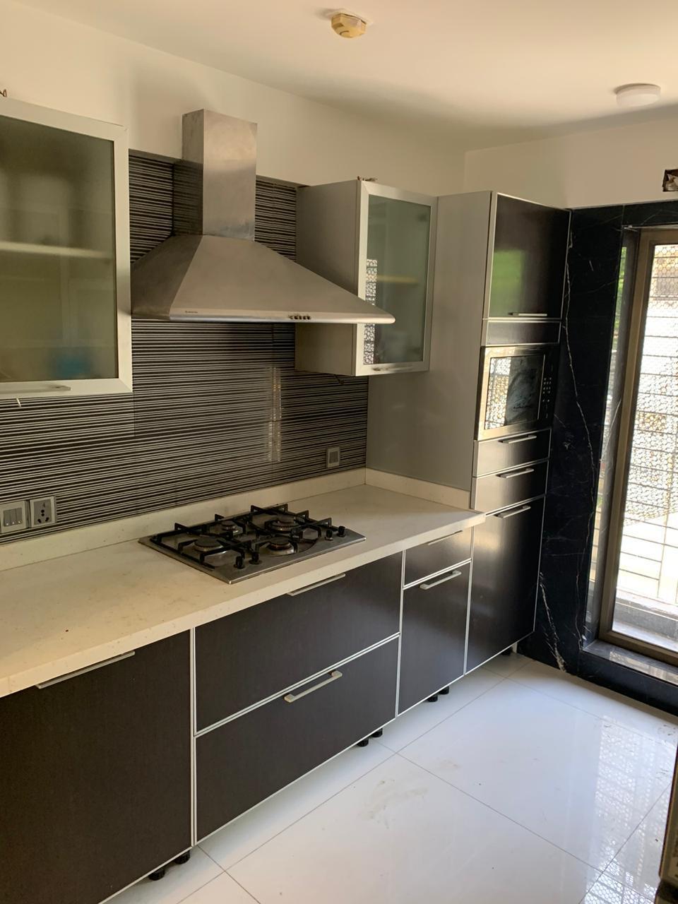 4 BHK Apartment for Rent in 1st Road Mumbai