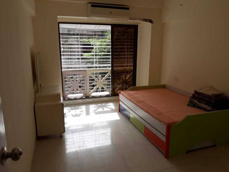 2 BHK Apartment for Rent in Khar West Mumbai