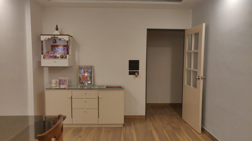 2 BHK Apartment for Sale in Linking  Road Mumbai