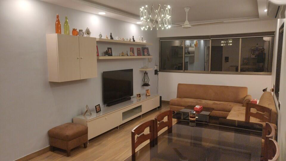 2 BHK Apartment for Sale in Linking  Road Mumbai