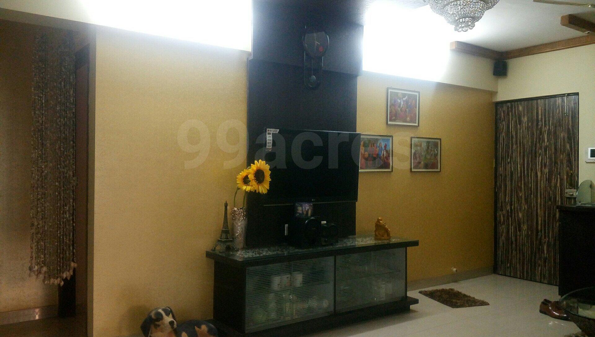 3 BHK Apartment for Sale in Kalina Mumbai
