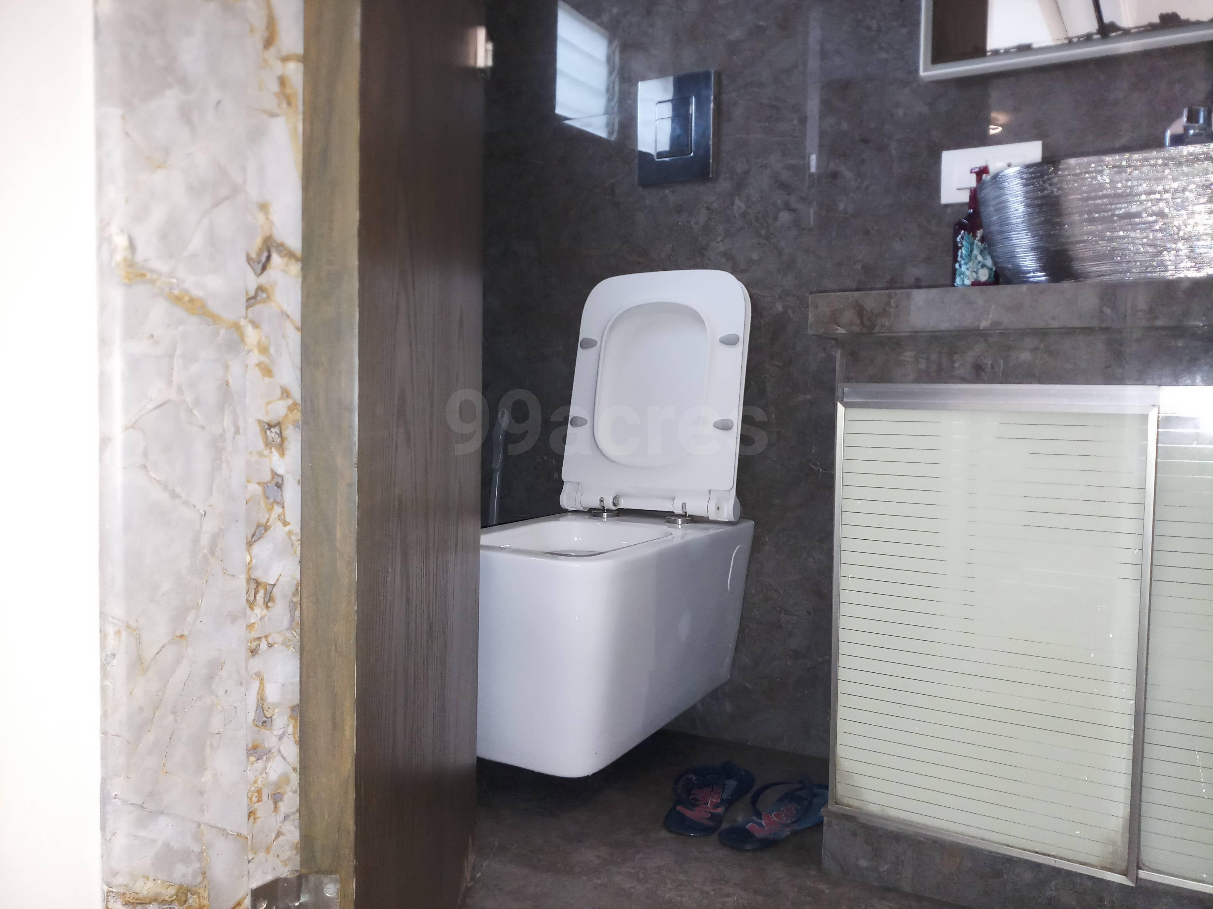 2 BHK Apartment for Rent in Perry cross road Mumbai