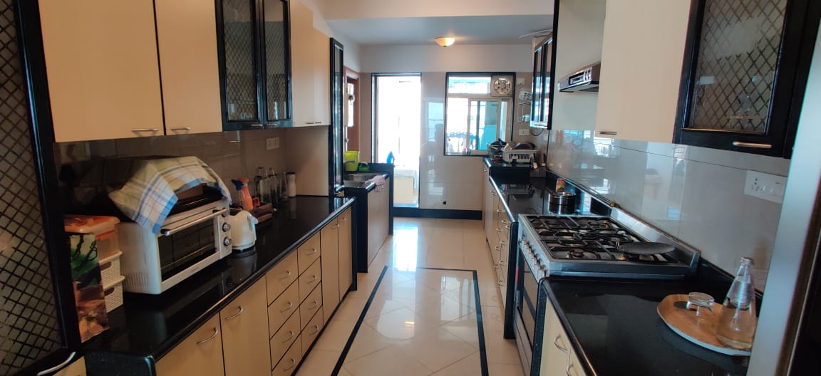 4 BHK Apartment for Rent in Mount Mary Mumbai