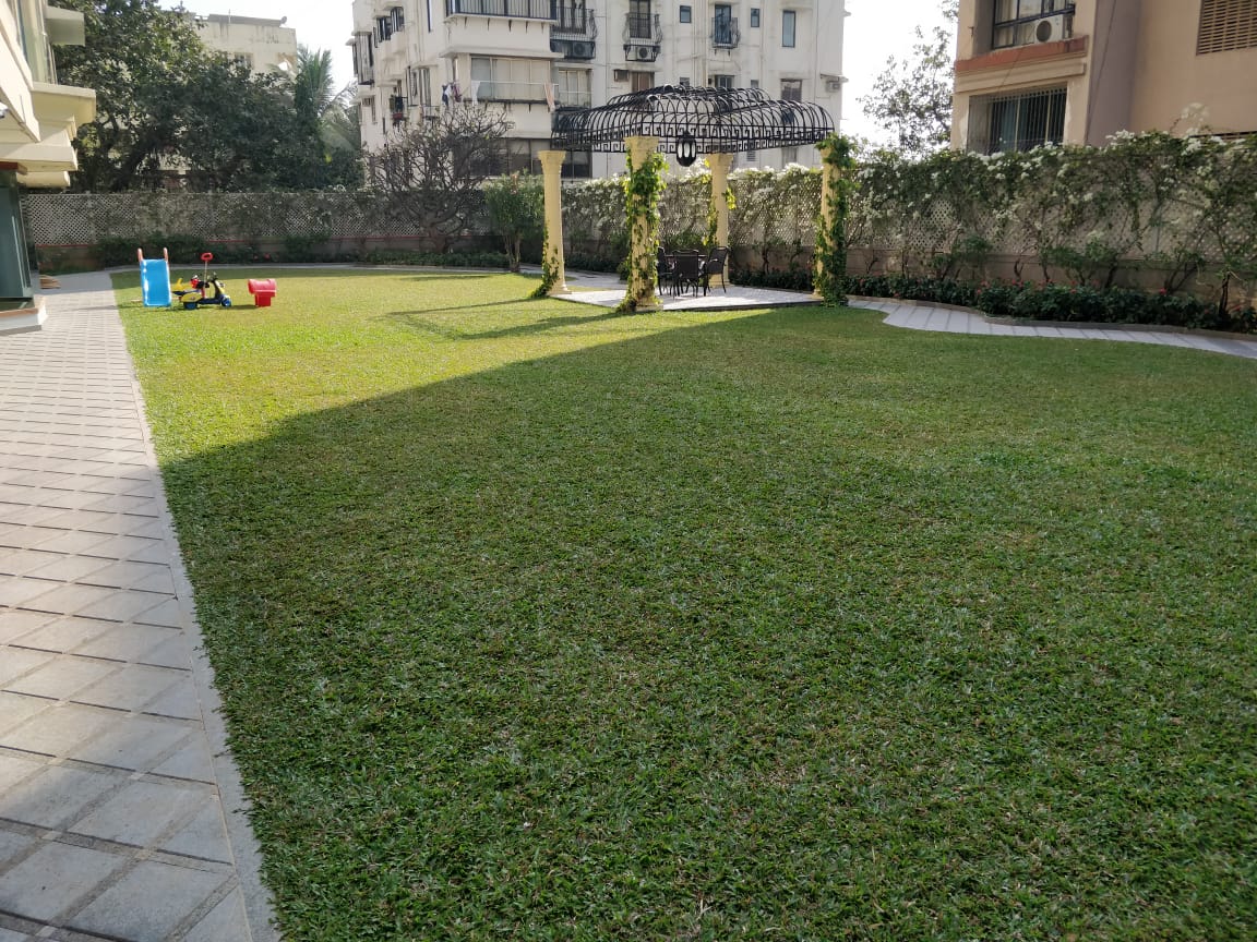 4 BHK Apartment for Rent in Mount Mary Mumbai