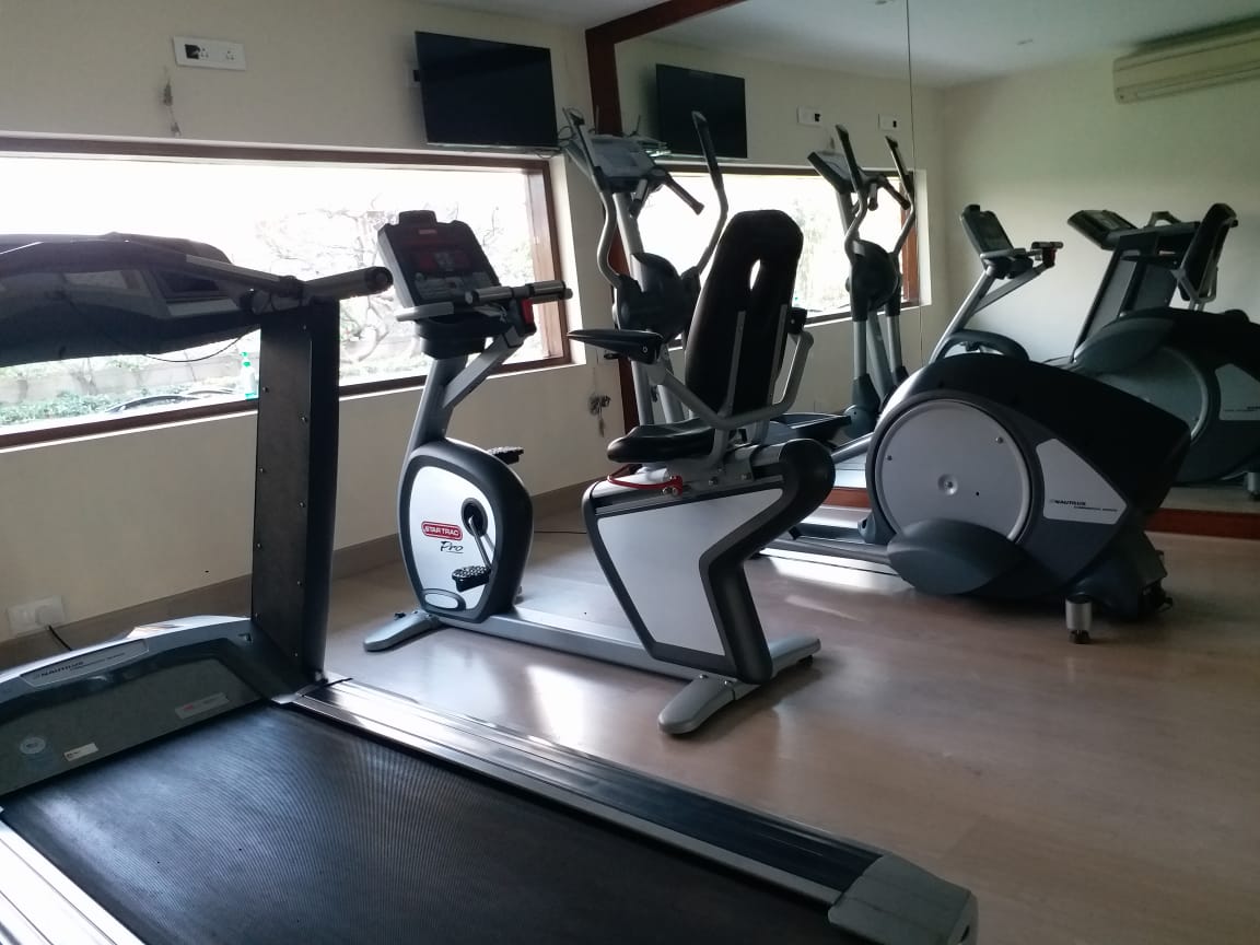 4 BHK Apartment for Rent in Mount Mary Mumbai