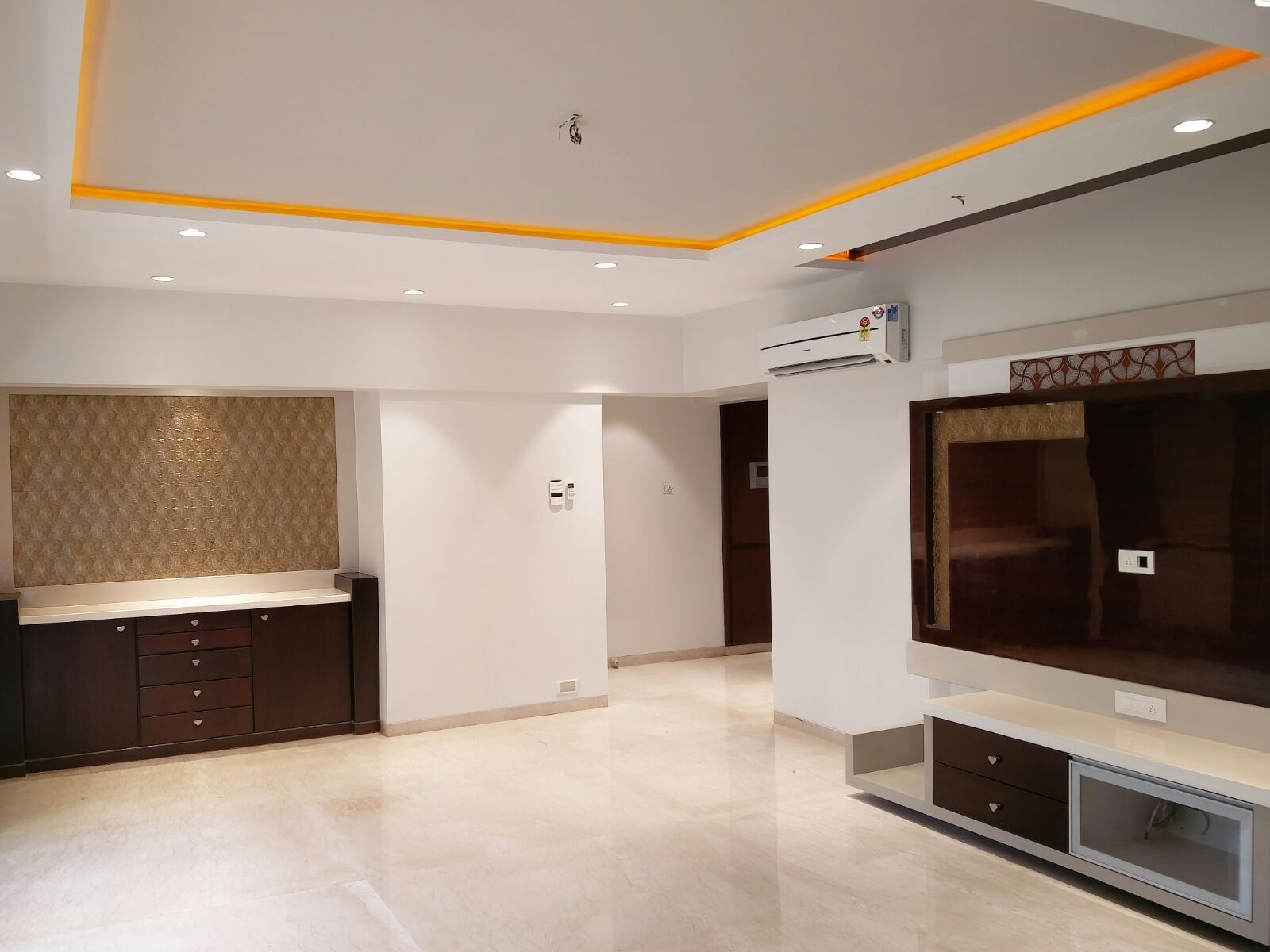 3 BHK Apartment for Sale in Almeida park Mumbai