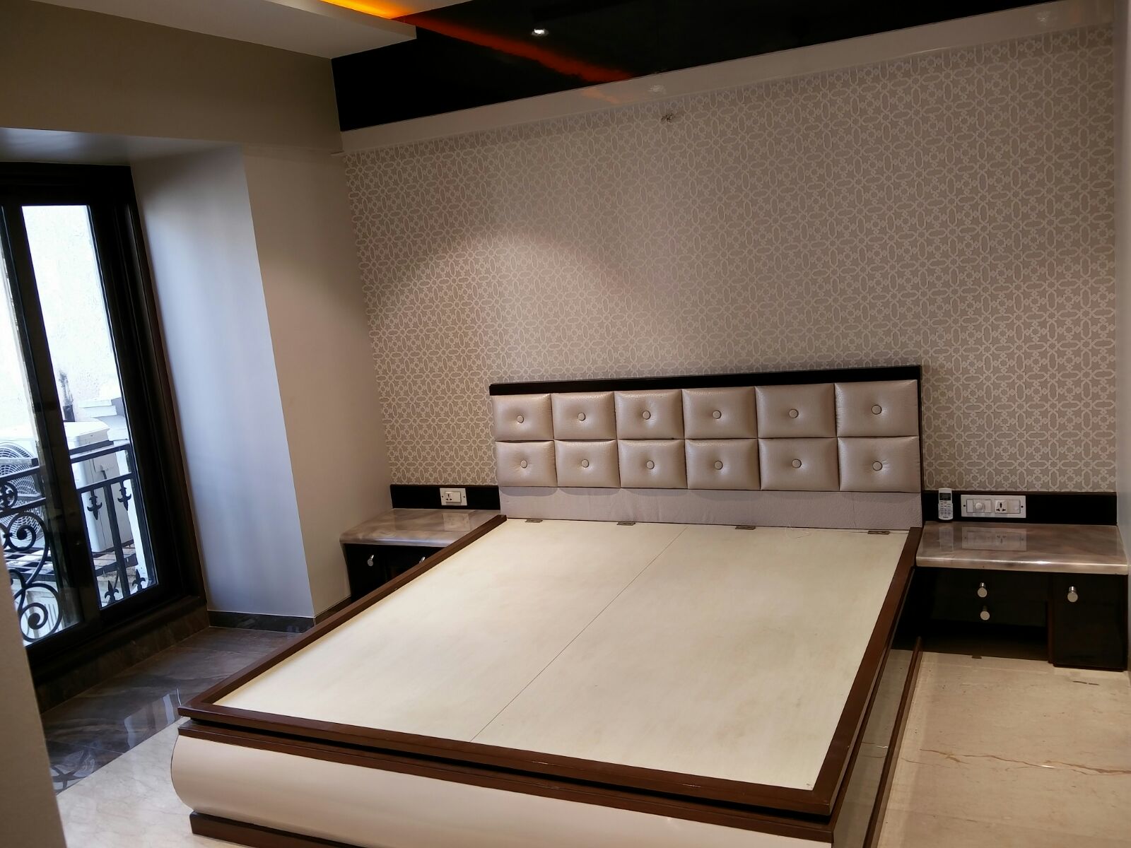 3 BHK Apartment for Rent in Almeida park Mumbai