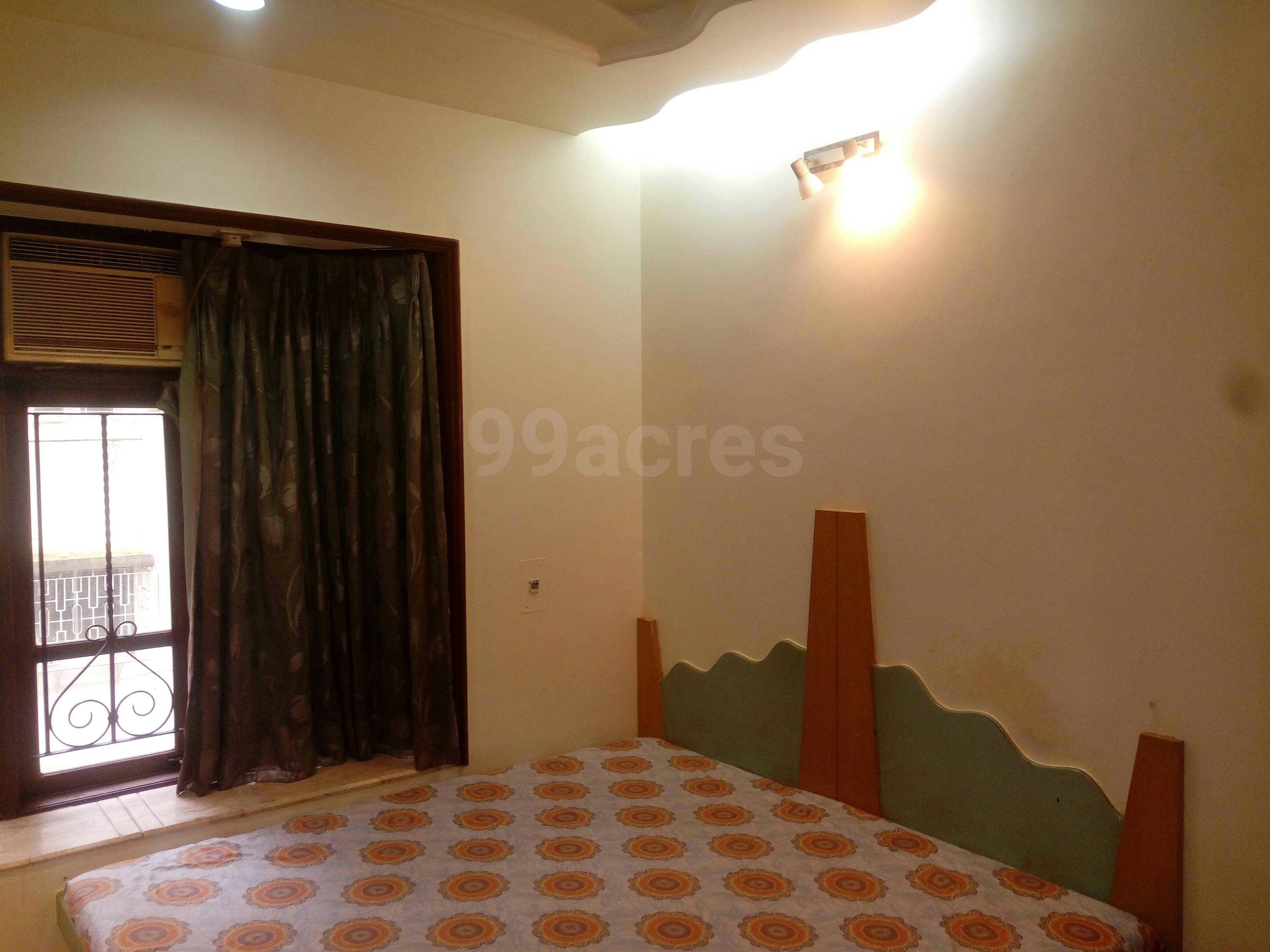 2 BHK Apartment for Rent in Off Carter road Mumbai