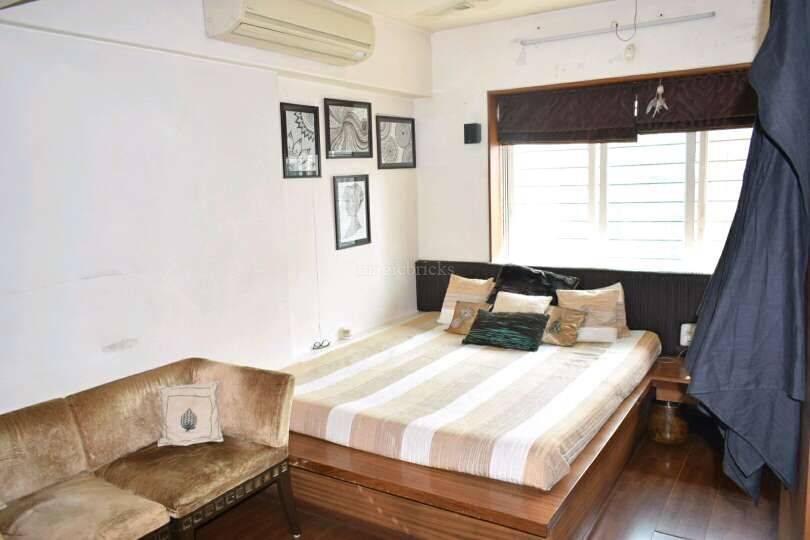 3 BHK Apartment for Sale in Gulmohar Cross rd no.12 Mumbai