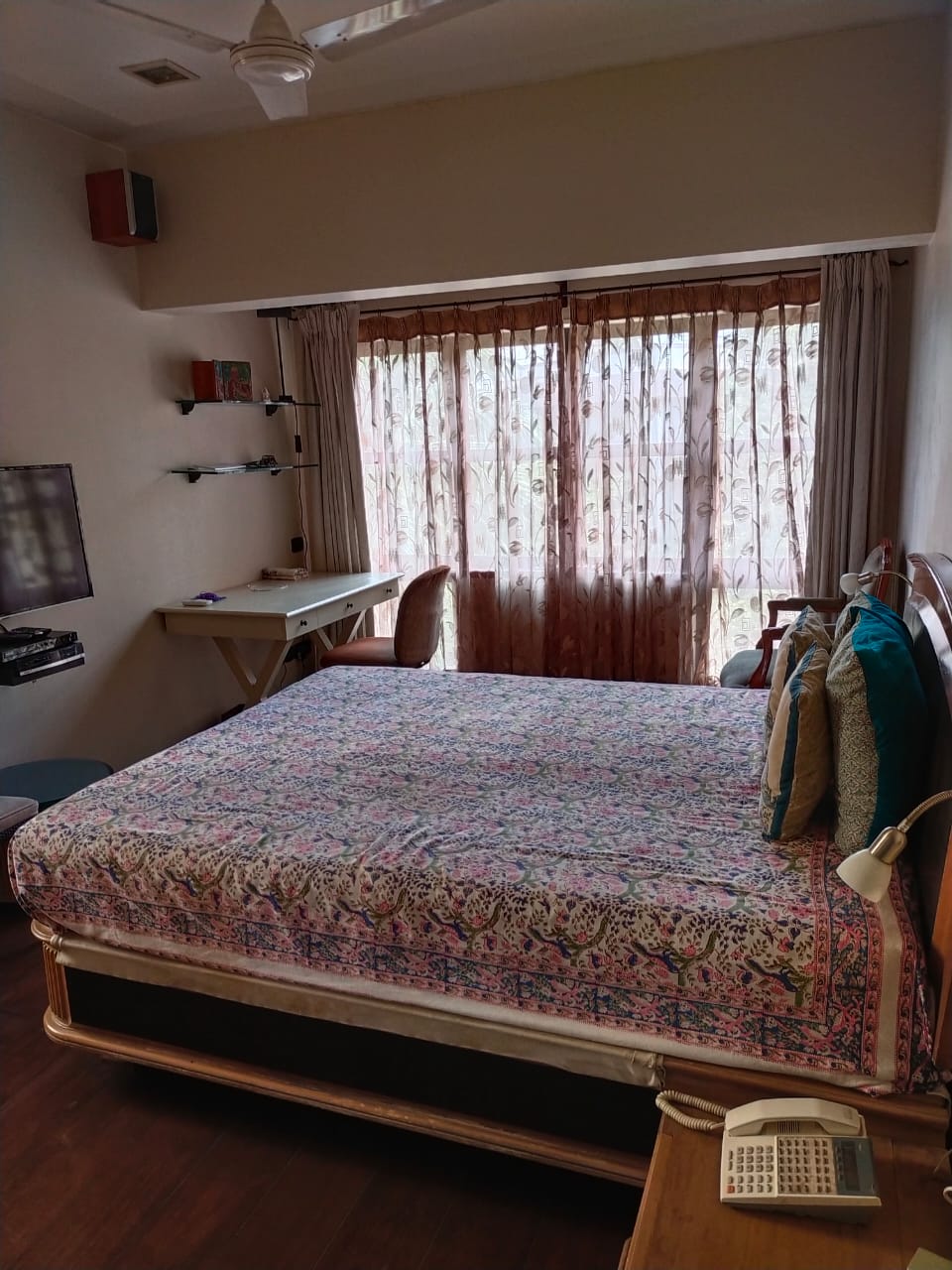 5 BHK Apartment for Sale in Saraswat colony Mumbai
