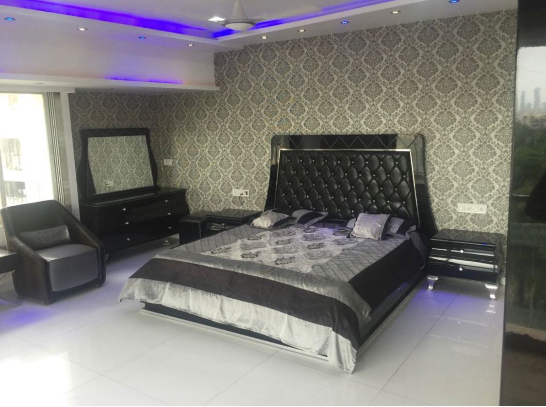 5 BHK Apartment for Rent in Almeida park Mumbai