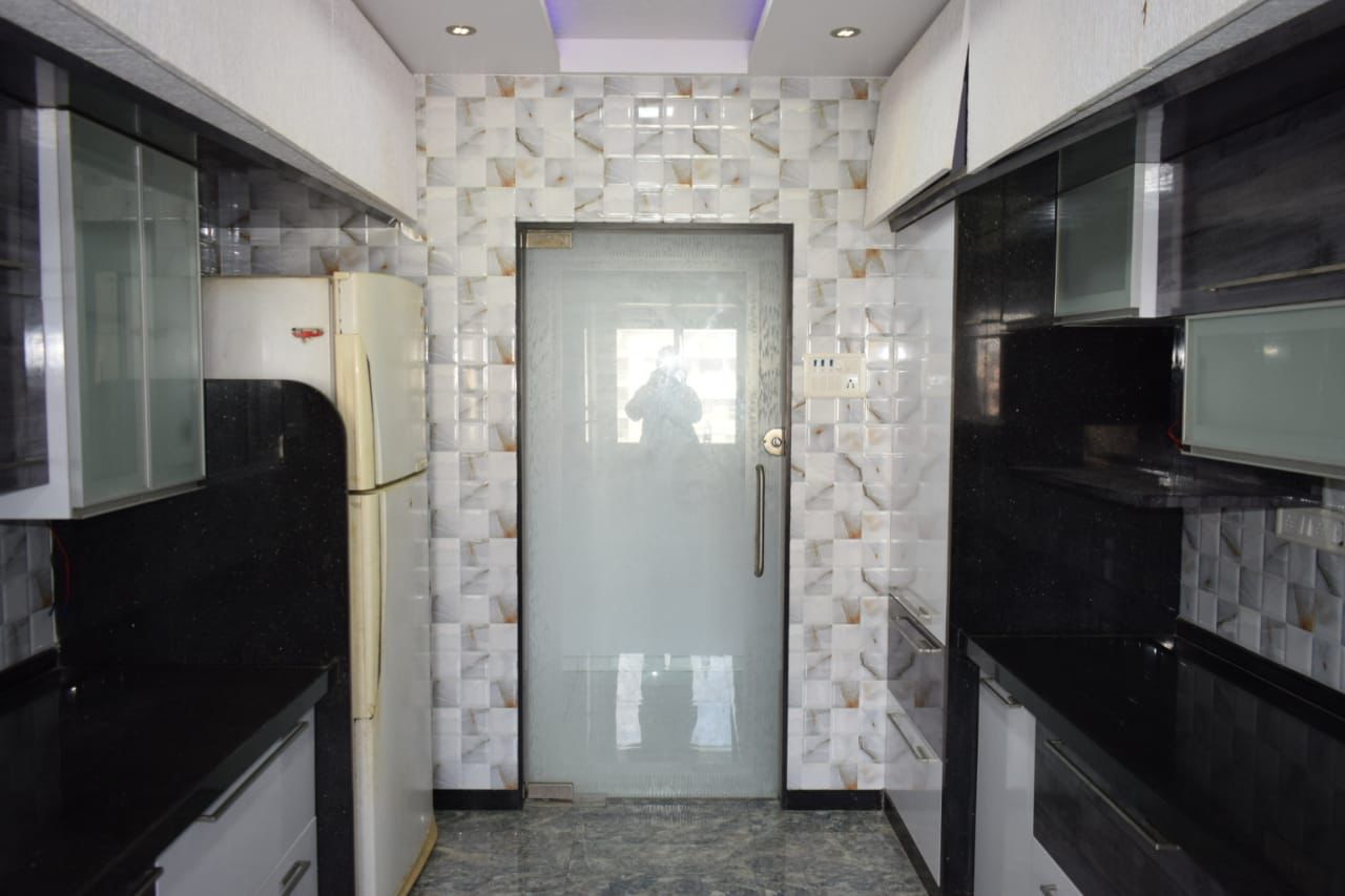 3 BHK Apartment for Sale in Almeida park Mumbai