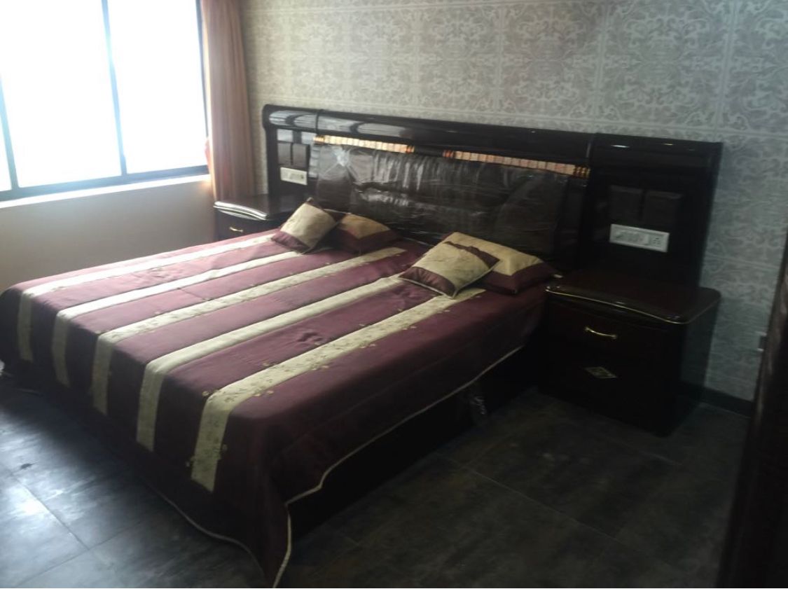 3 BHK Apartment for Sale in Almeida park Mumbai