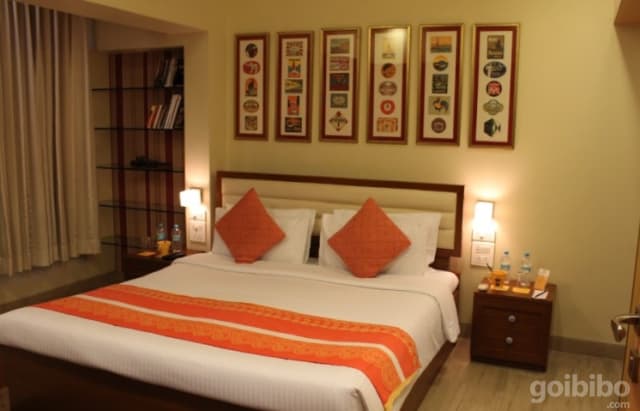 Apartment for Rent in Off Hill Road Mumbai