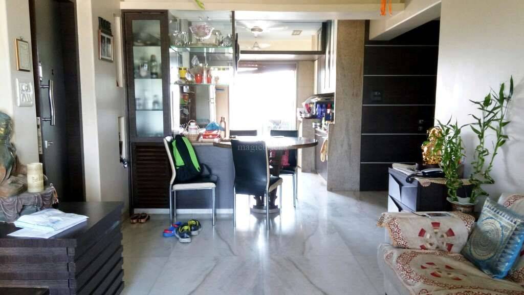 2 BHK Apartment for Sale in Bandra West Mumbai