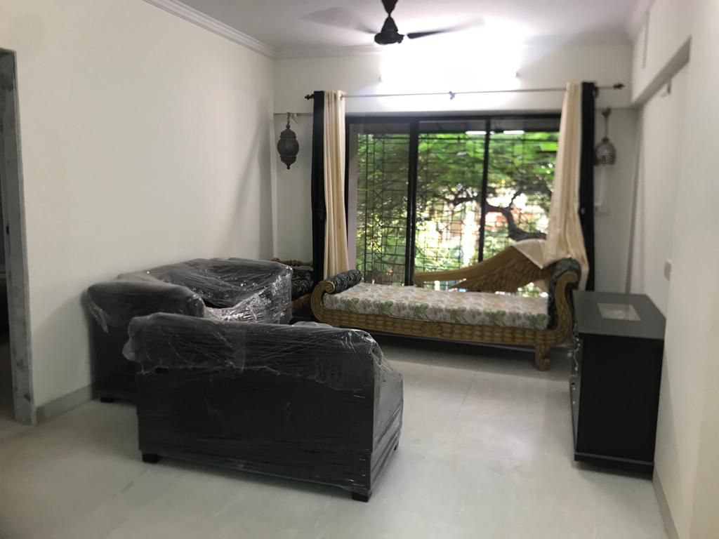 2 BHK Apartment for Rent in Gulmohar cross road no.6 Mumbai