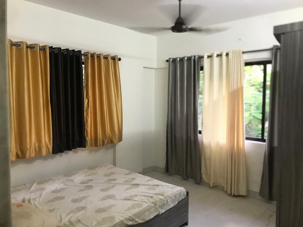 2 BHK Apartment for Rent in Gulmohar cross road no.6 Mumbai
