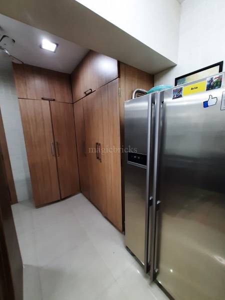 1 BHK Apartment for Sale in Juhu Road Mumbai