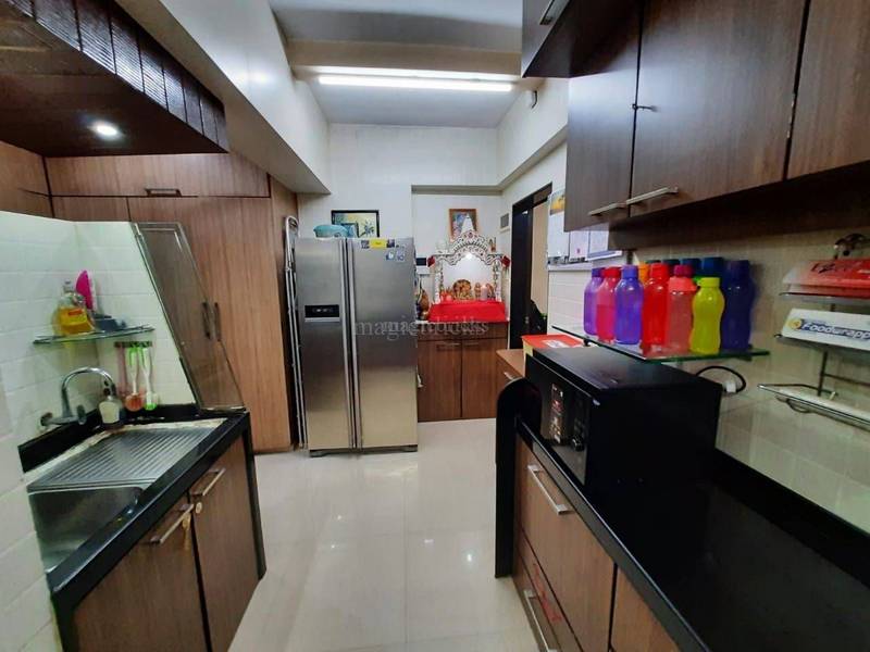 1 BHK Apartment for Sale in Juhu Road Mumbai