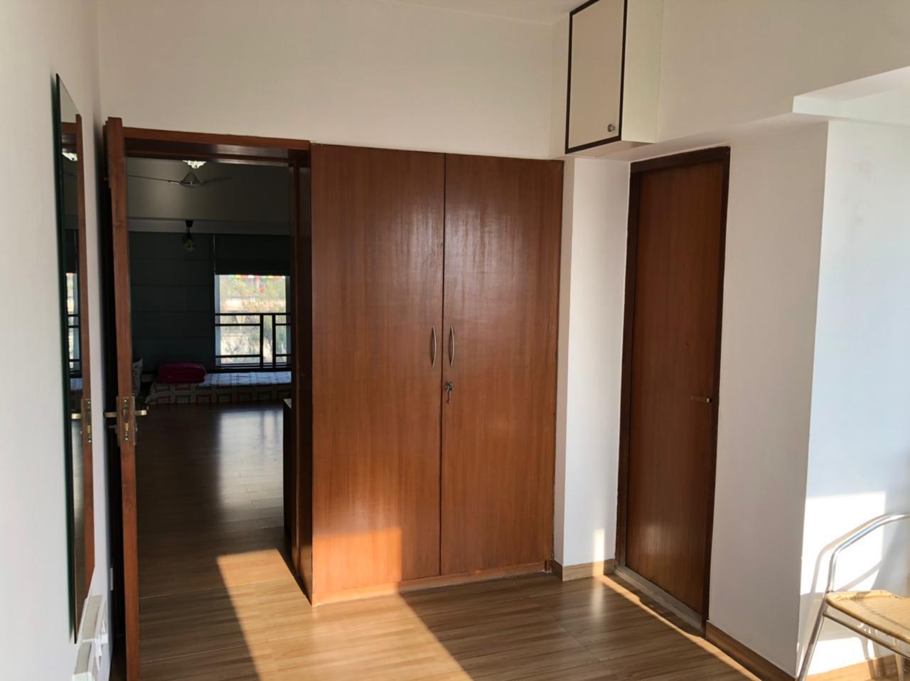 2 BHK Apartment for Rent in St Paul Rd Mumbai