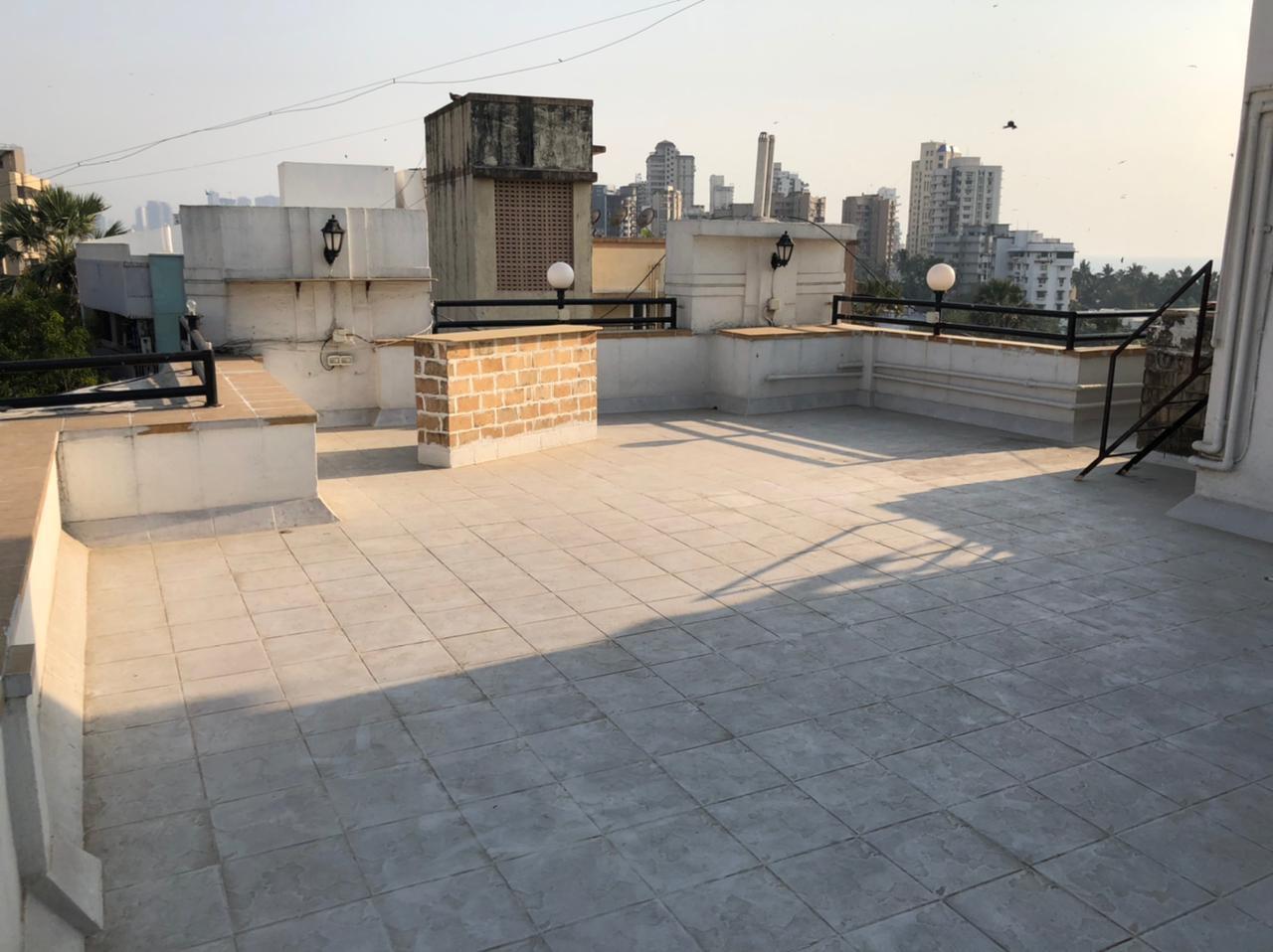 2 BHK Apartment for Rent in St Paul Rd Mumbai