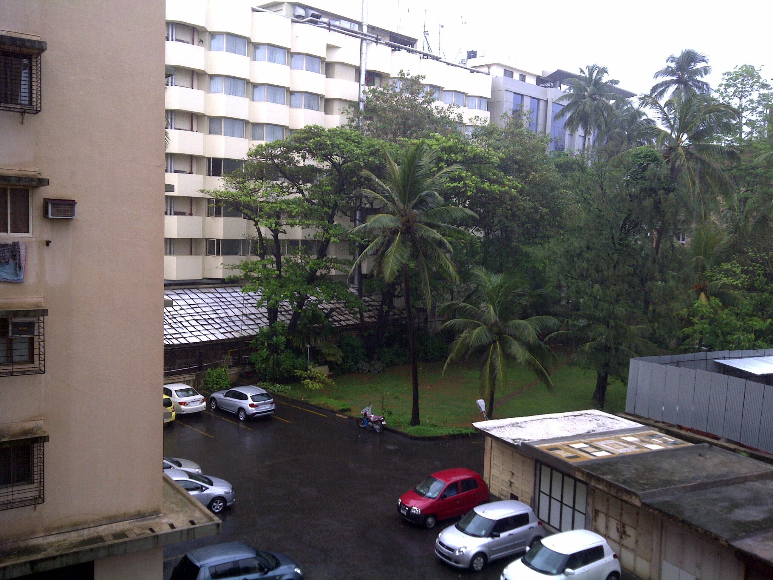 2 BHK Apartment for Sale in Juhu Tara Road Mumbai