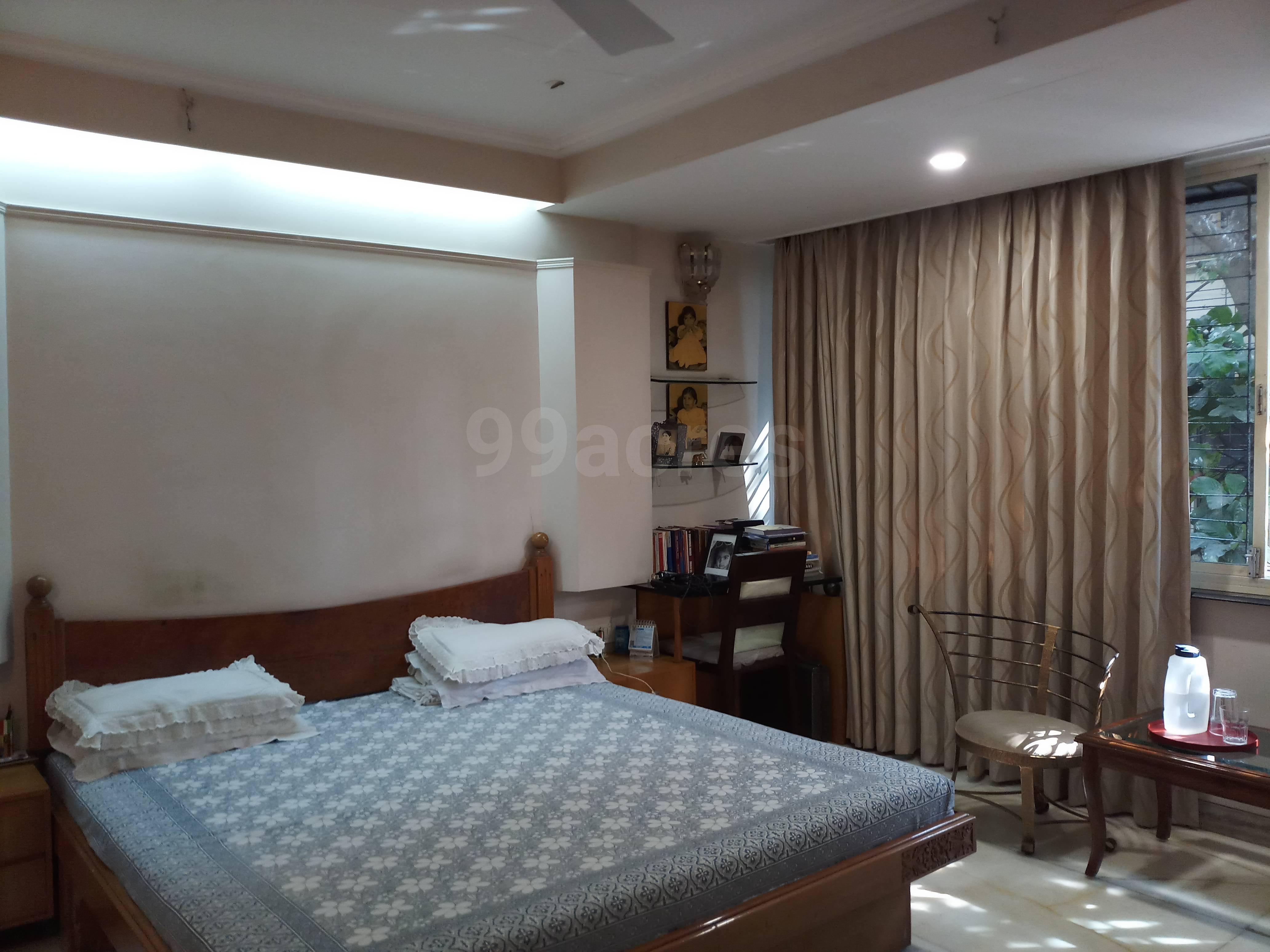 3 BHK Apartment for Sale in Santacruz West Mumbai