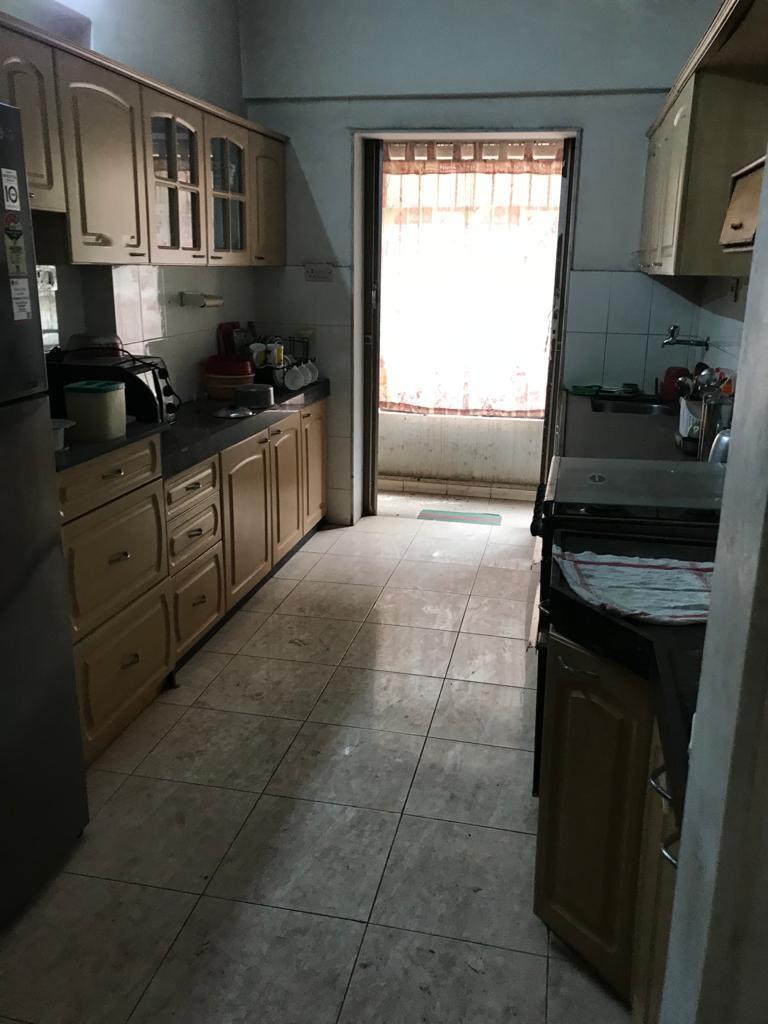 2 BHK Apartment for Sale in Perry cross road Mumbai