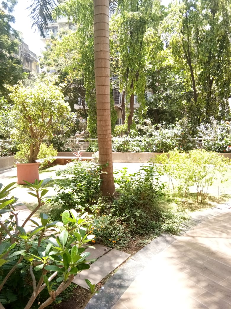 4 BHK Apartment for Sale in 15th Road Mumbai