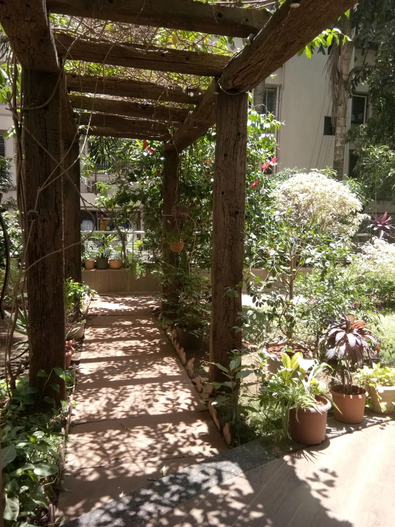 4 BHK Apartment for Sale in 15th Road Mumbai