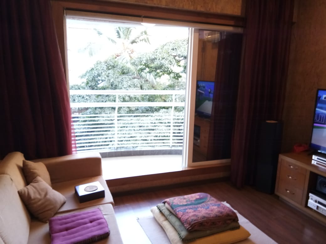 4 BHK Apartment for Sale in 15th Road Mumbai
