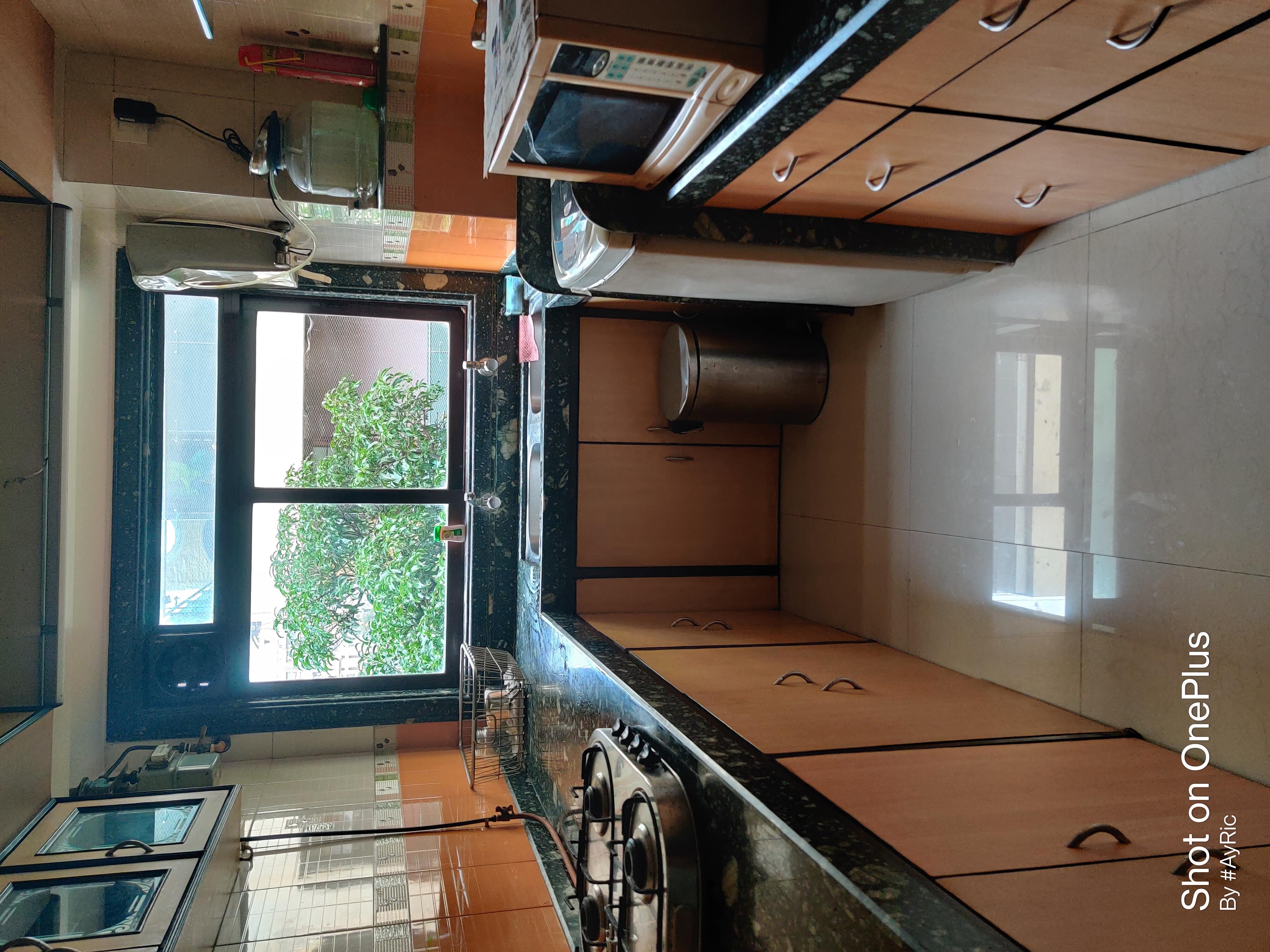 2 BHK Apartment for Rent in 16th Road Mumbai