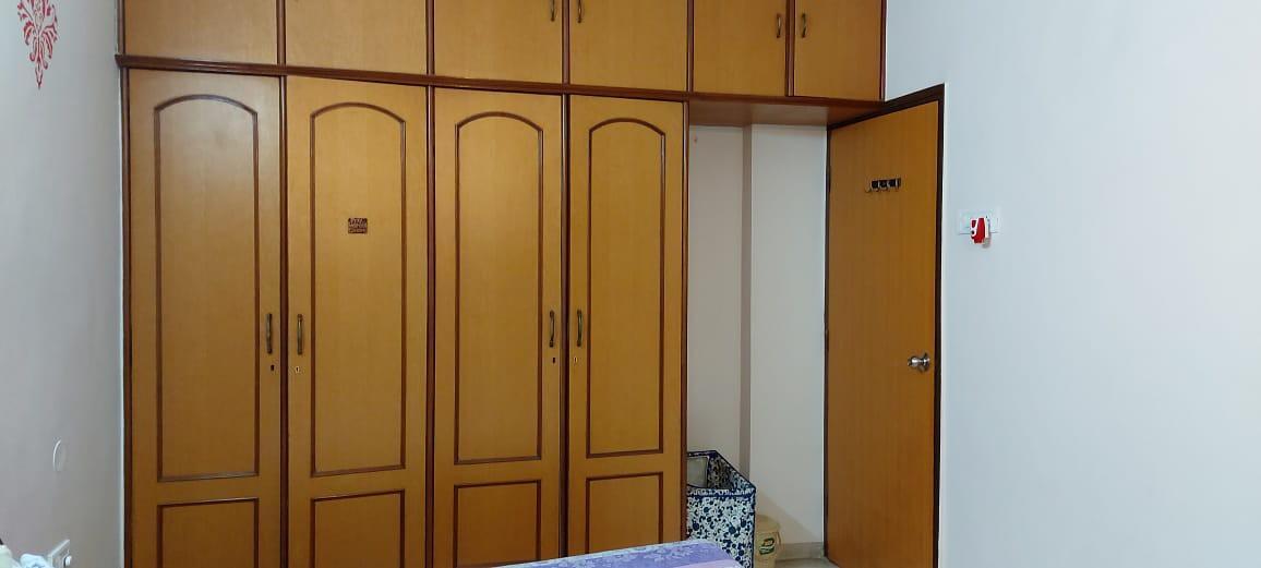 2 BHK Apartment for Rent in Santacruz West Mumbai