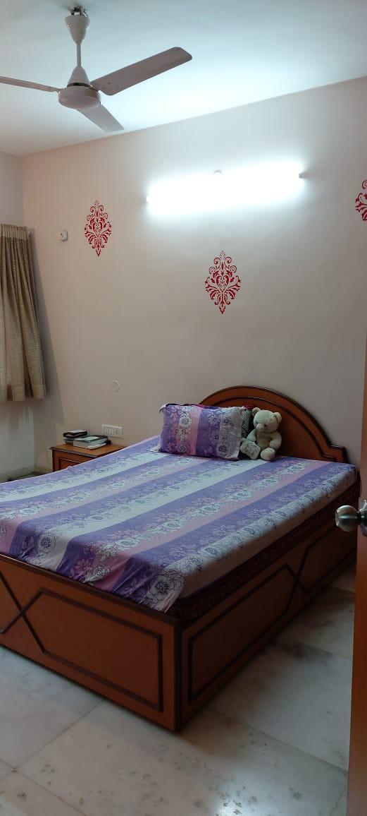 2 BHK Apartment for Rent in Santacruz West Mumbai