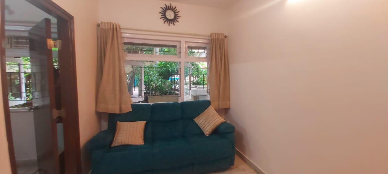 2 BHK Apartment for Rent in Santacruz West Mumbai