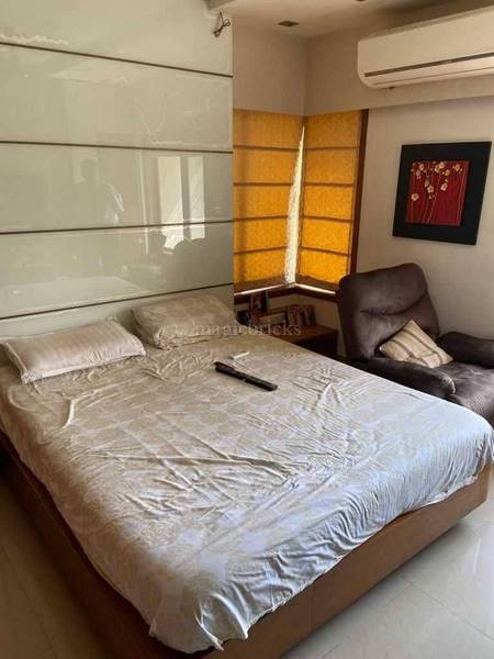 3 BHK Apartment for Rent in Almeida park Mumbai