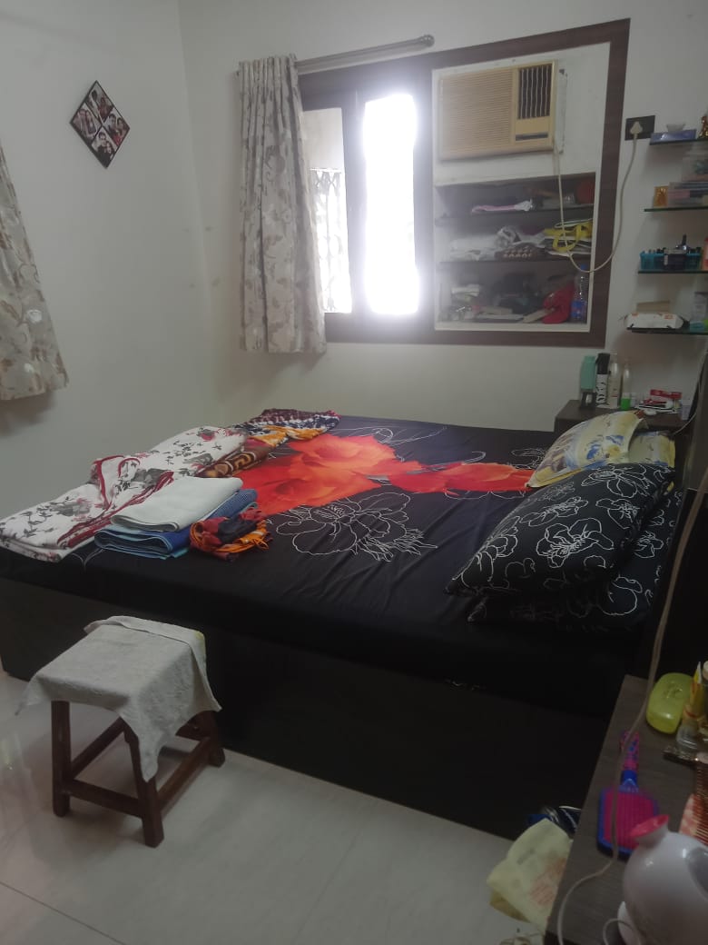 3 BHK Apartment for Rent in S V Road Mumbai