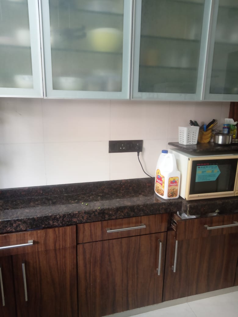 3 BHK Apartment for Rent in S V Road Mumbai