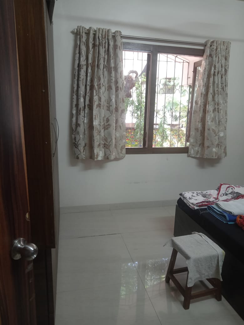 3 BHK Apartment for Rent in S V Road Mumbai