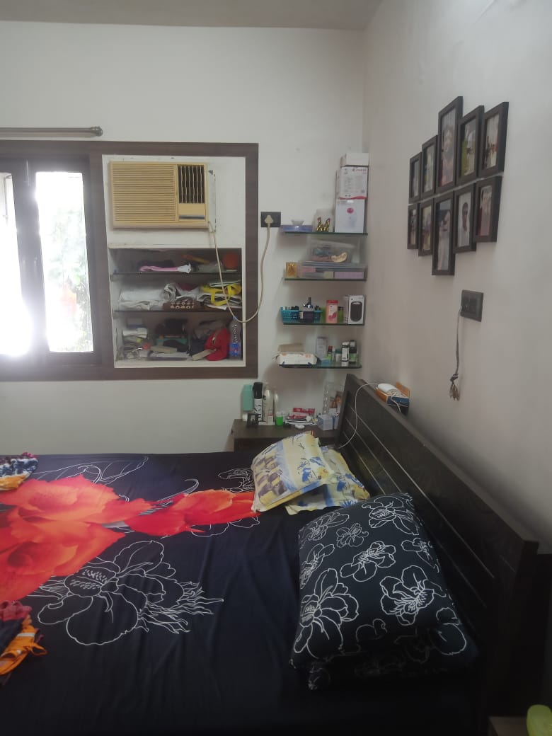 3 BHK Apartment for Rent in S V Road Mumbai