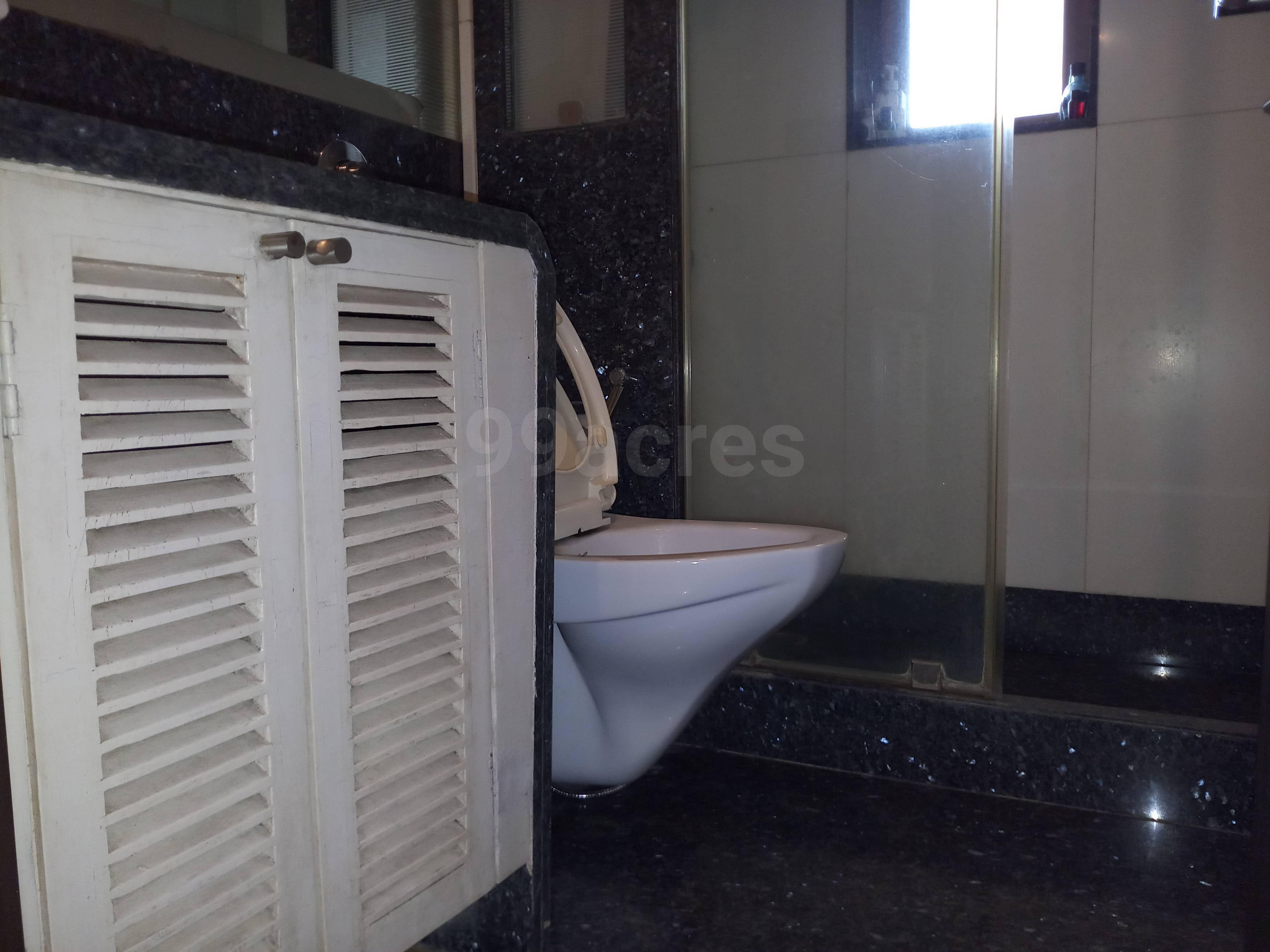 3 BHK Apartment for Sale in 16th Road Mumbai