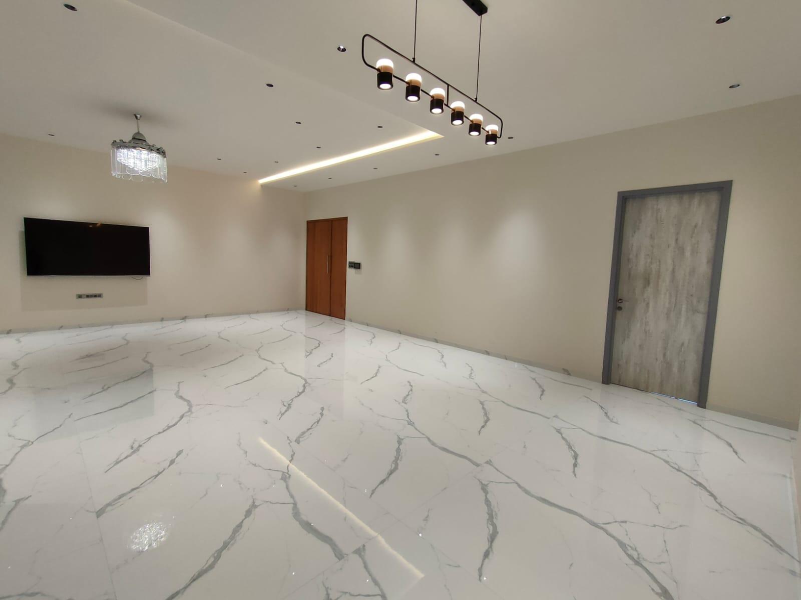 4 BHK Apartment for Rent in Andheri West Mumbai