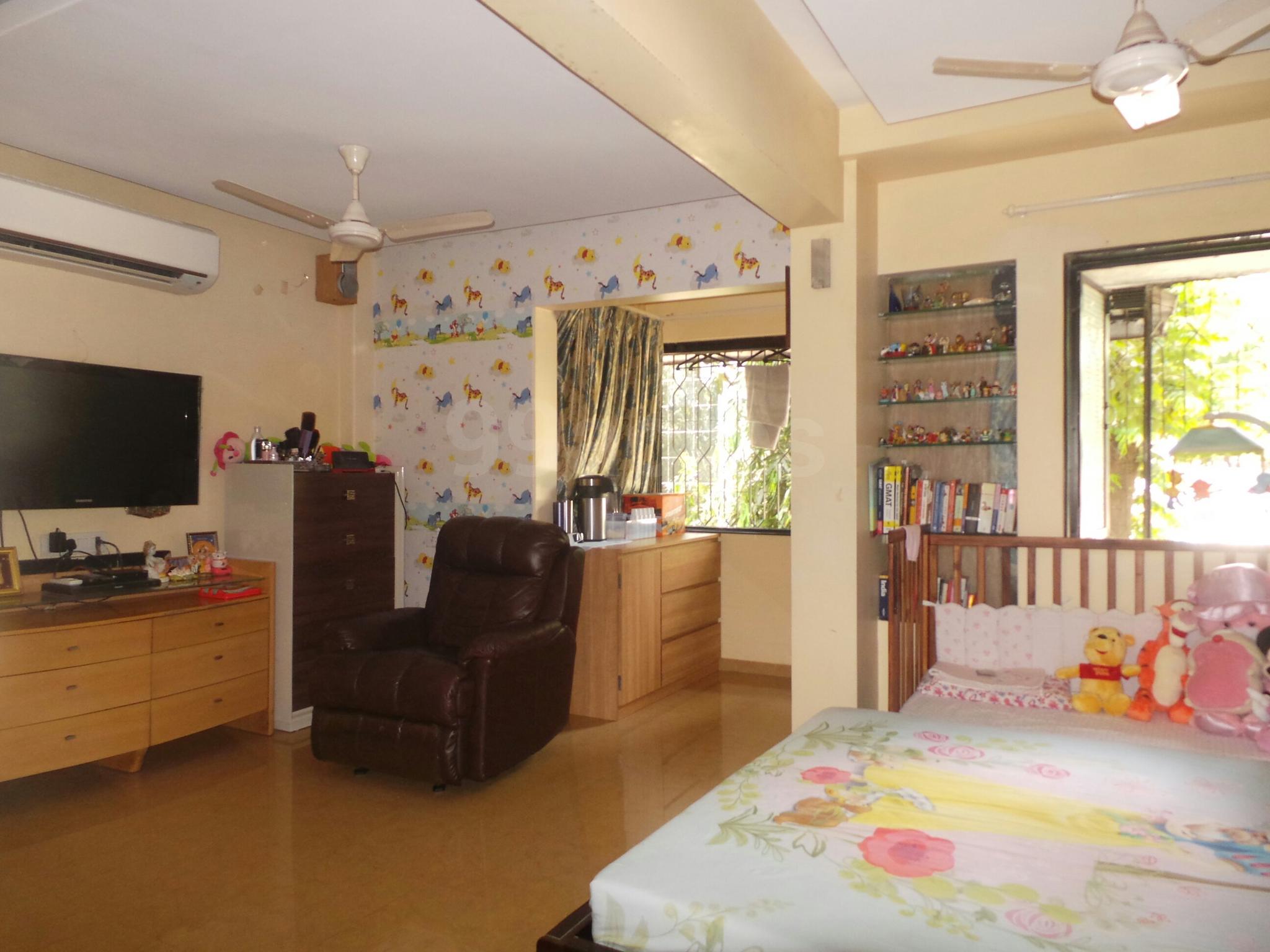 3 BHK Apartment for Sale in Juhu Tara Rd Mumbai